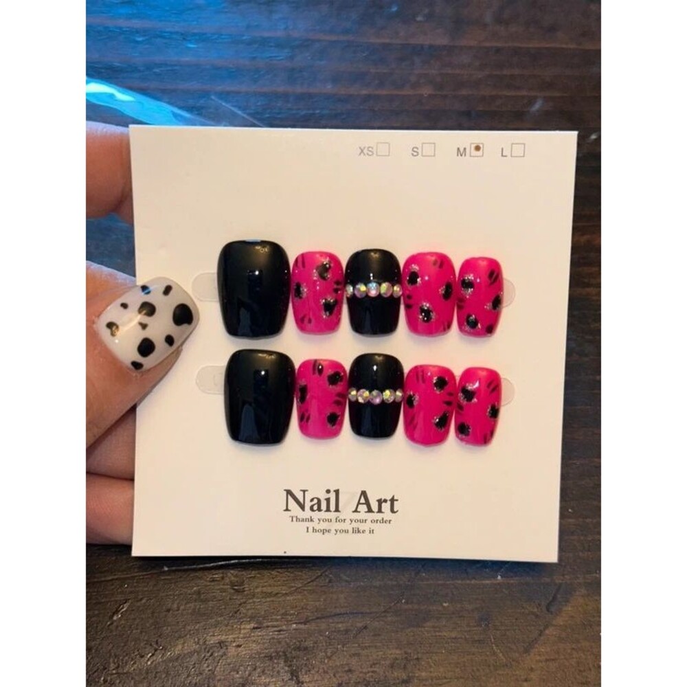 Black & Pink Leopard Print Square Press On Nails Size Medium